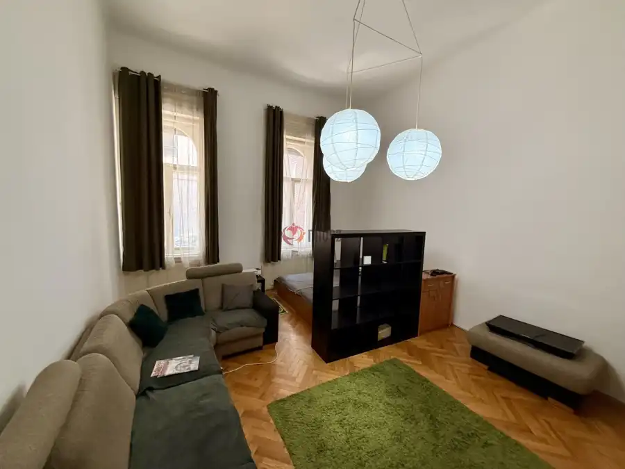 eladó téglalakás, Budapest, VI. kerület