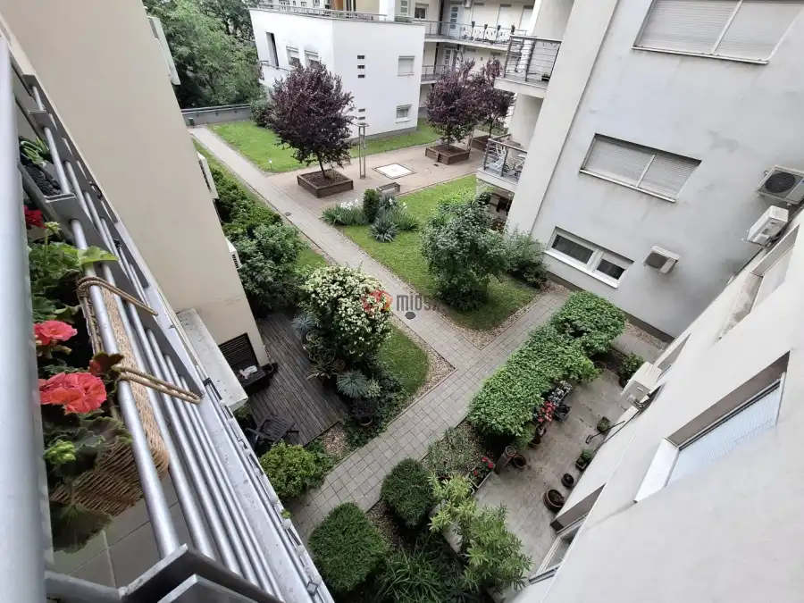 eladó téglalakás, Budapest, VI. kerület
