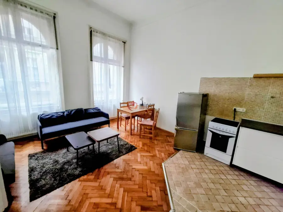 eladó téglalakás, Budapest, VI. kerület