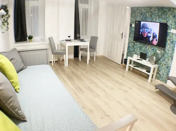Eladó téglalakás, Budapest, VII. kerület 1+1 szoba 28 m² 43.9 M Ft