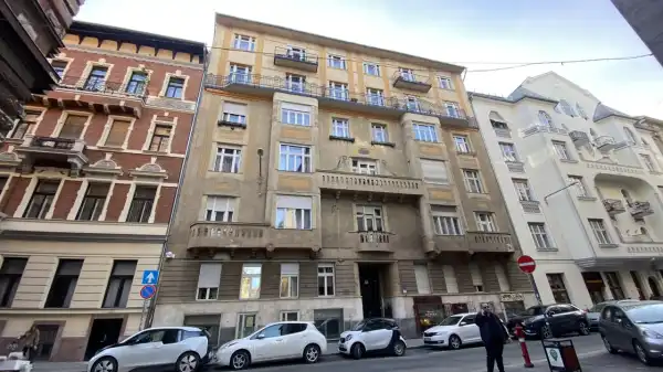 Eladó téglalakás, Budapest, VIII. kerület 5 szoba 214 m² 215 M Ft