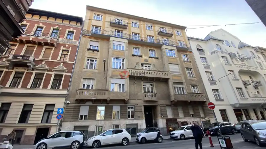 eladó téglalakás, Budapest, VIII. kerület