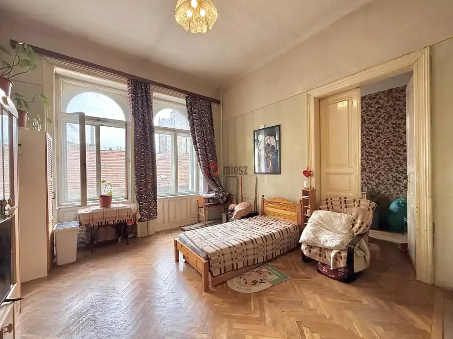 eladó téglalakás, Budapest, VIII. kerület