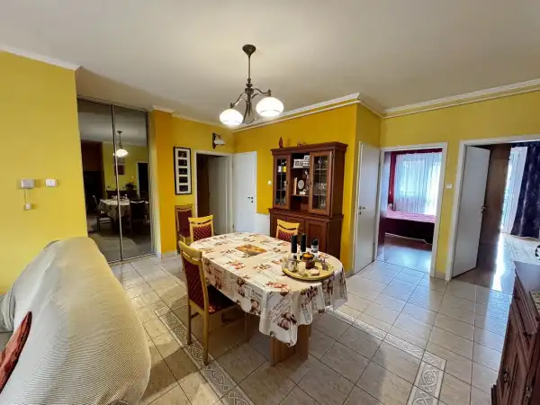 Eladó téglalakás, Budapest, X. kerület 4 szoba 89 m² 95 M Ft