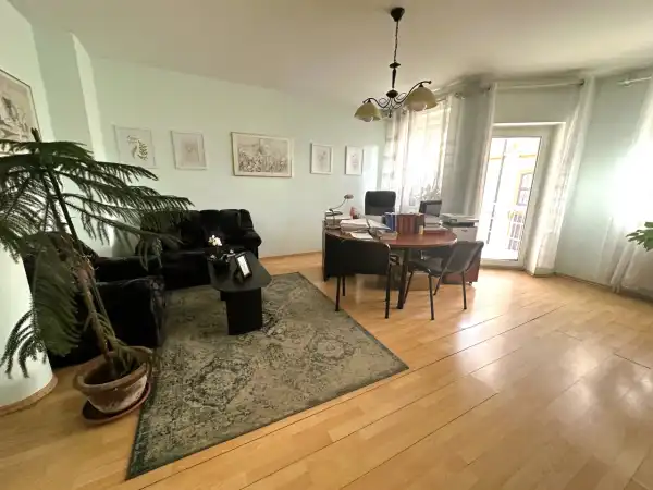 Eladó téglalakás, Kaposvár 3 szoba 87 m² 64.9 M Ft