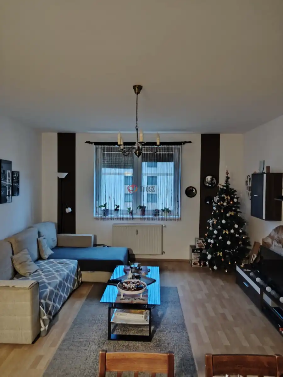 eladó téglalakás, Körmend