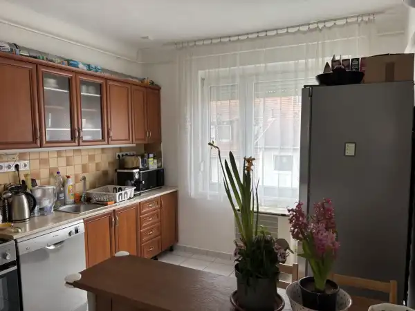 Eladó téglalakás, Vác 3 szoba 82 m² 78 M Ft