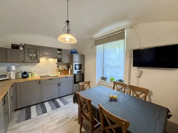 Eladó téglalakás, Vác 2+1 szoba 100 m² 89.9 M Ft