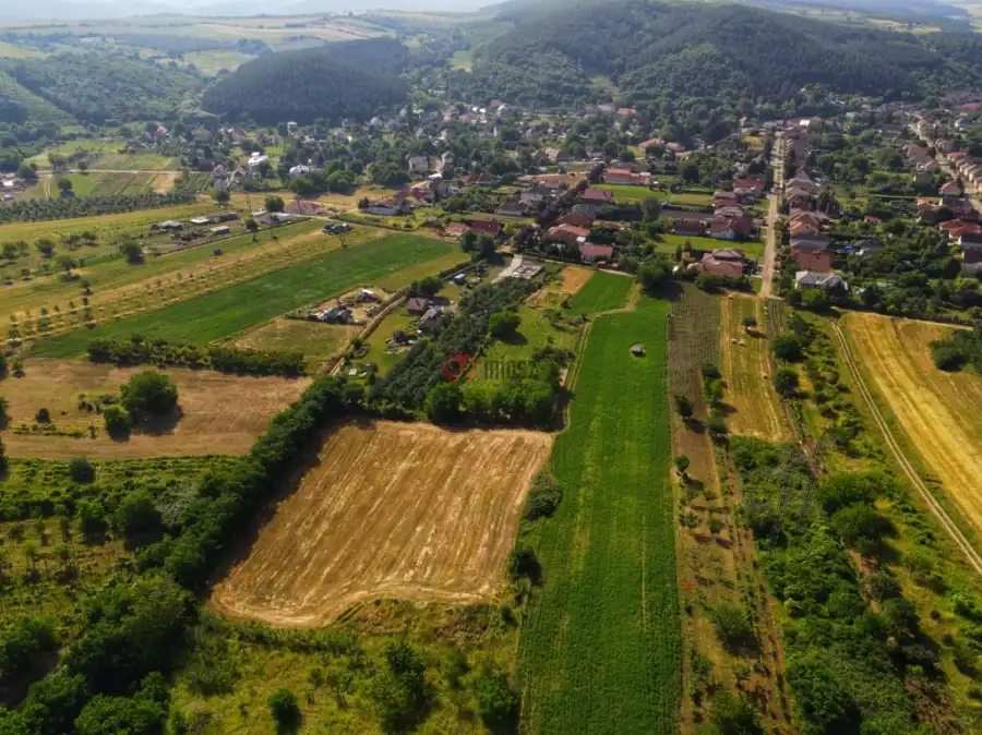 eladó  Üdülő, Kosd