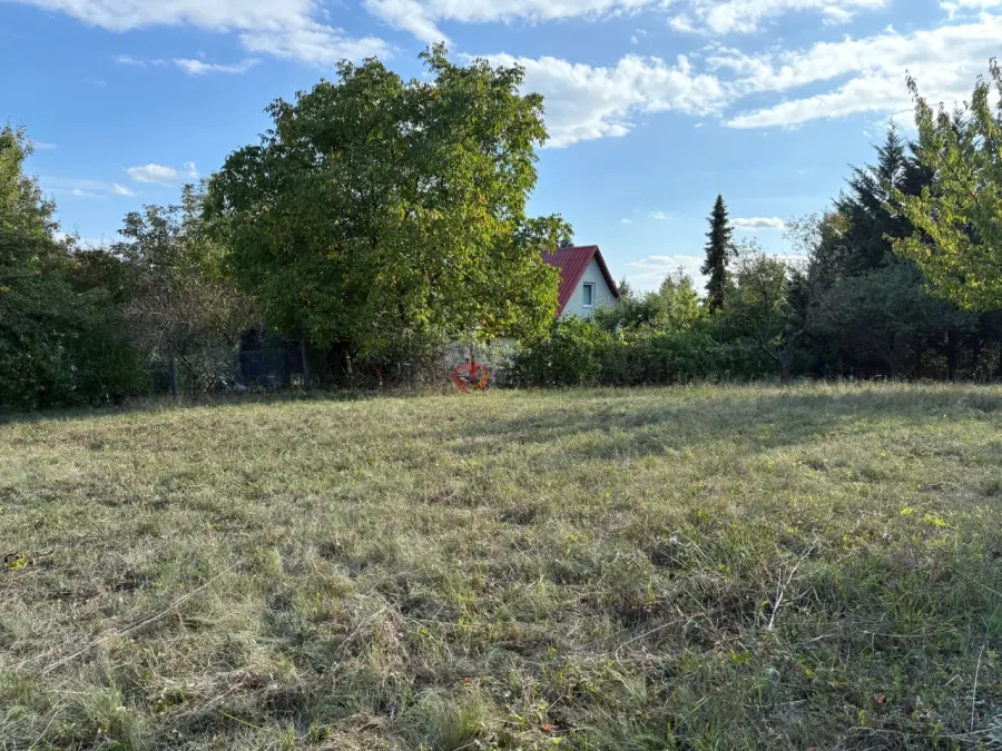 eladó  Üdülő, Szentendre