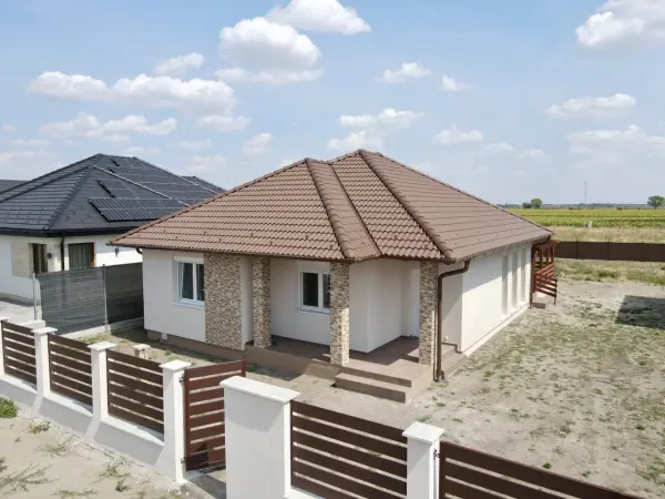 Eladó új építésű családi ház, Jászberény 5 szoba 100 m² 67 M Ft