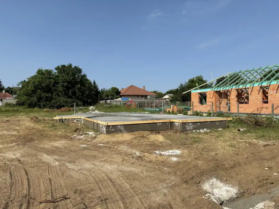 eladó új építésű családi ház, Tápiószecső
