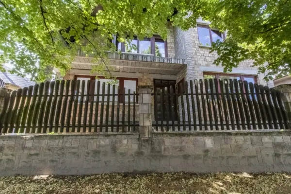 Eladó új építésű családi ház, Tura 7 szoba 154 m² 87 M Ft