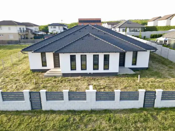 Eladó új építésű ikerház, Nagytarcsa 4 szoba 103 m² 99 M Ft