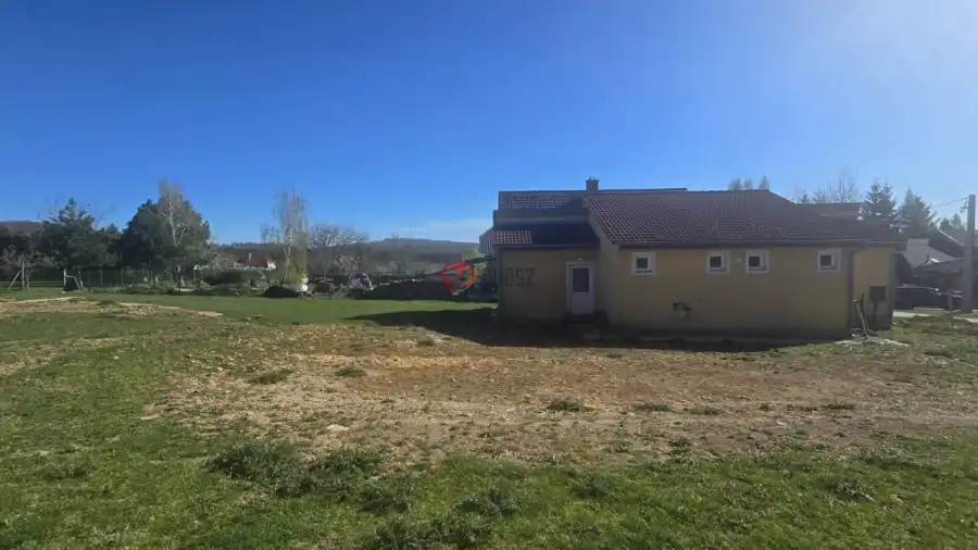 eladó új építésű téglalakás, Úrkút