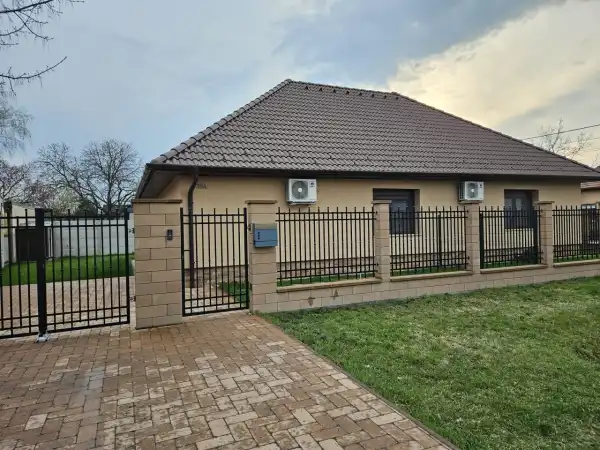 Eladó újszerű családi ház, Dunaharaszti 4 szoba 115 m² 125 M Ft