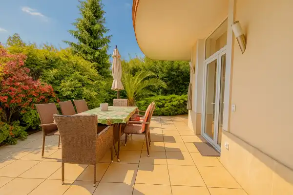 Eladó újszerű családi ház, Szentendre 10 szoba 500 m² 299 M Ft