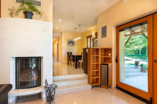 Eladó újszerű családi ház, Tárnok 6 szoba 270 m² 177 M Ft