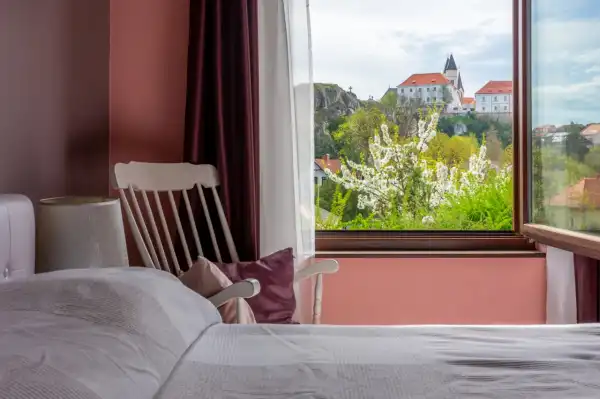 Eladó újszerű családi ház, Veszprém 3+1 szoba 113 m² 164 M Ft