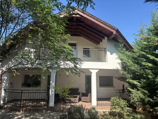 Eladó újszerű családi ház, Zamárdi 5+2 szoba 160 m² 220 M Ft Eladó újszerű családi ház, Zamárdi 5+2 szoba 160 m² 220 M Ft