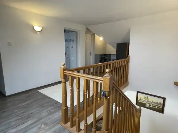 Eladó újszerű családi ház, Zsombó 5 szoba 234 m² 139.9 M Ft