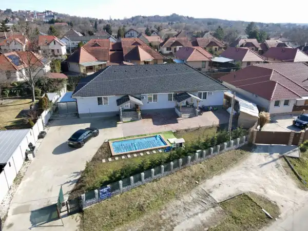 Eladó újszerű ikerház, Szada 3 szoba 70 m² 63 M Ft