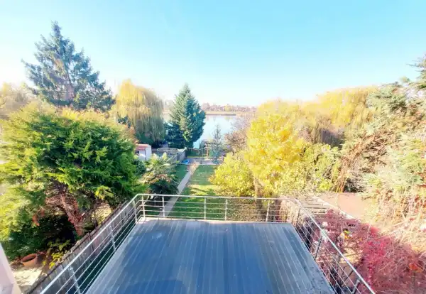 Eladó újszerű nyaraló, Dunavarsány 4+1 szoba 130 m² 198.9 M Ft