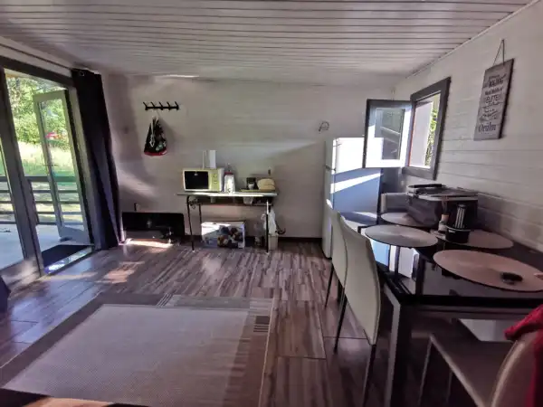 Eladó újszerű nyaraló, Gellénháza 1 szoba 20 m² 10.99 M Ft