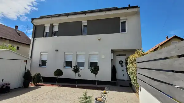 Eladó újszerű sorház, Érd 3+1 szoba 100 m² 129.9 M Ft