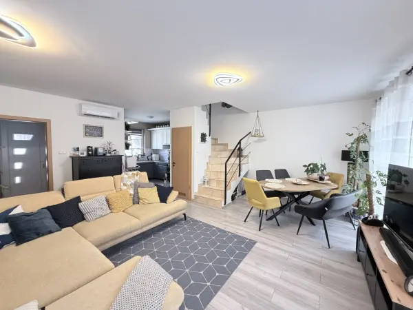 Eladó újszerű sorház, Vecsés 2+2 szoba 82 m² 97.8 M Ft