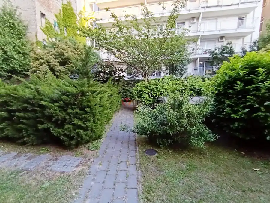 eladó újszerű téglalakás, Budapest, IX. kerület