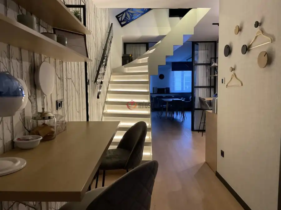 eladó újszerű téglalakás, Budapest, VI. kerület eladó újszerű téglalakás, Budapest, VI. kerület