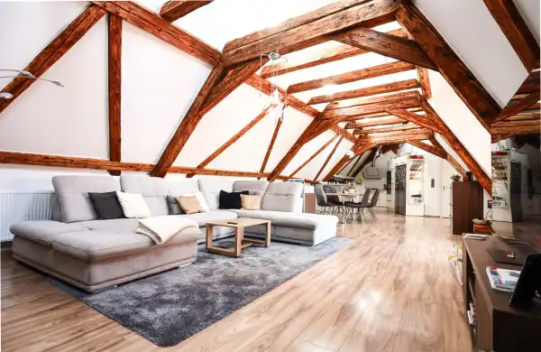Eladó újszerű téglalakás, Győr 4 szoba 125 m² 199.99 M Ft