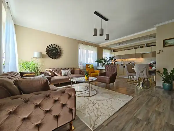 Eladó újszerű téglalakás, Miskolc 3 szoba 83 m² 81.9 M Ft