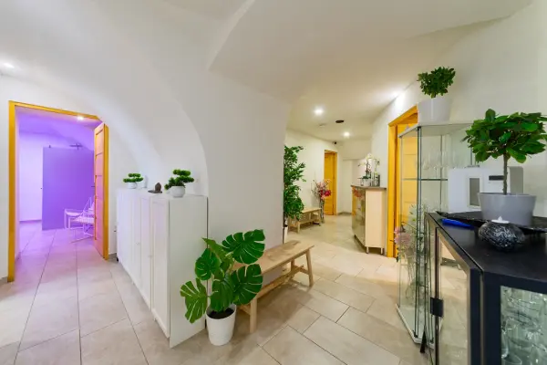 Eladó újszerű üzlet, Budapest, VII. kerület 217 m² 189 M Ft