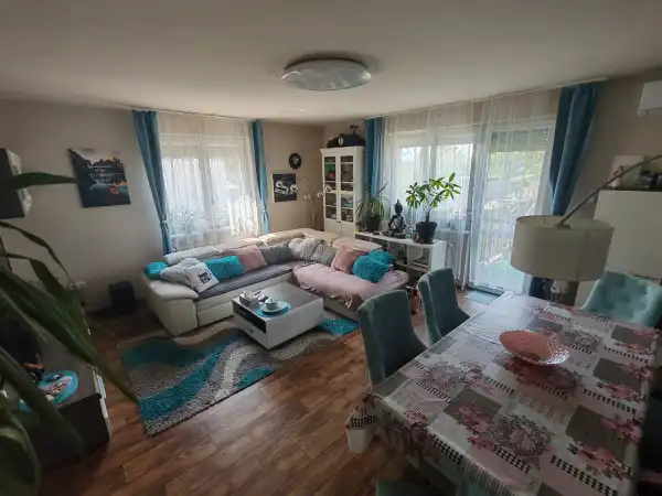 Eladó újszerű üzlet, Csömör 7+2 szoba 298 m² 289 M Ft