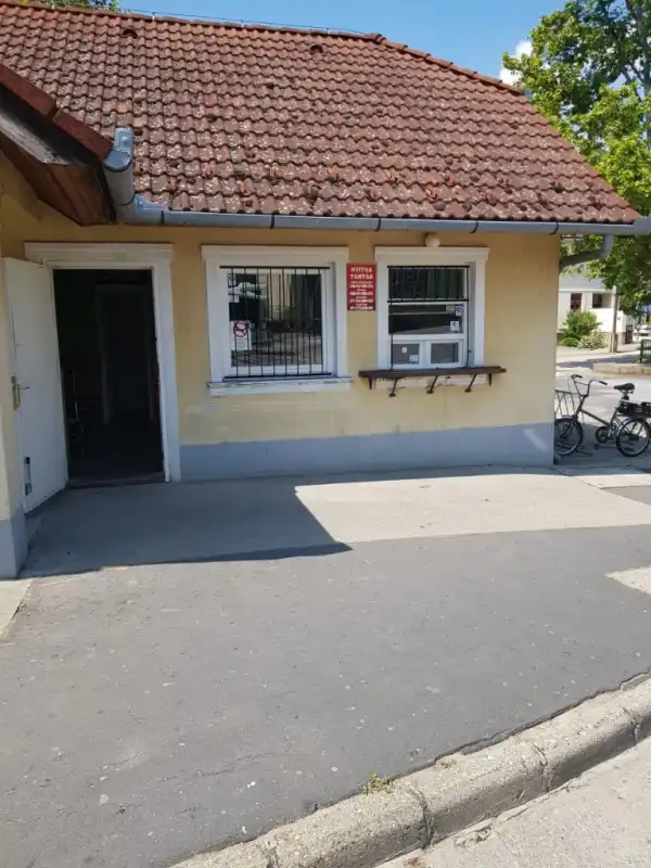 Eladó üzlet, Gyönk 40 m² 5.9 M Ft