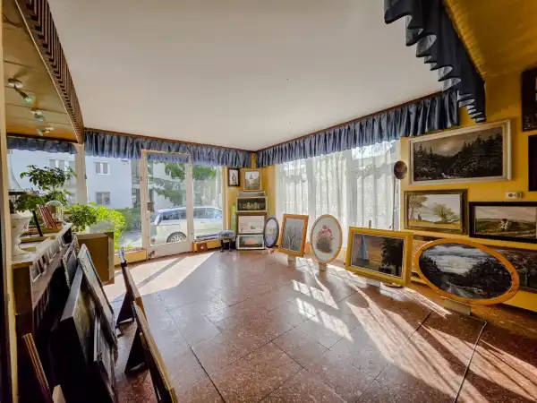 Eladó üzlet, Hatvan 2+4 szoba 143 m² 99.99 M Ft