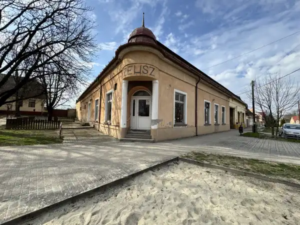 Eladó üzlet, Nagybaracska 230 m² 22.5 M Ft