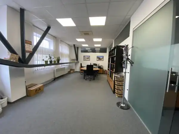 Kiadó iroda, Budapest, XI. kerület 4 szoba 96 m² 350 E Ft/hó