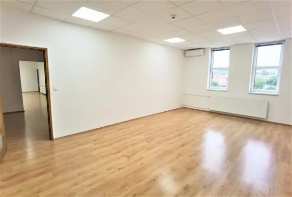 Kiadó iroda, Miskolc 5 szoba 150 m² 2 E Ft/hó
