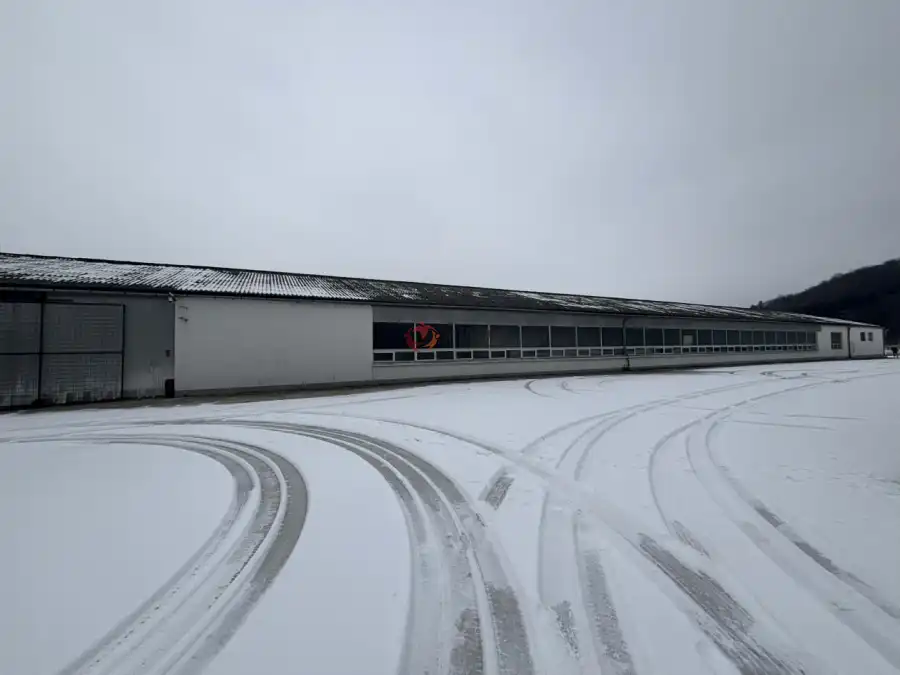 kiadó raktár, Szakonyfalu