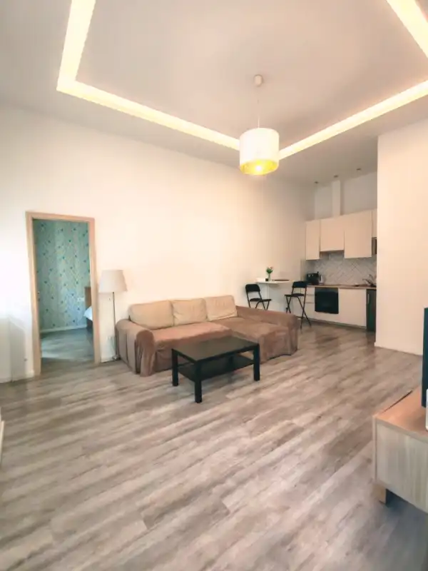 Kiadó téglalakás, Budapest, V. kerület 2 szoba 40 m² 350 E Ft/hó