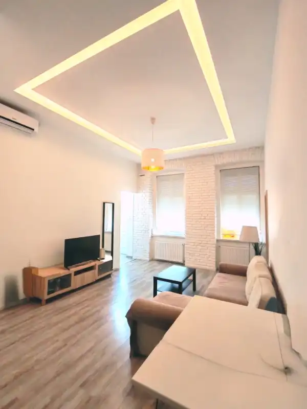 Kiadó téglalakás, Budapest, V. kerület 2 szoba 40 m² 350 E Ft/hó