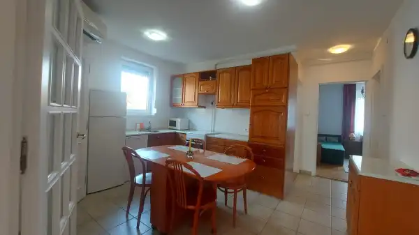 Kiadó téglalakás, Budapest, XIV. kerület 3 szoba 70 m² 270 E Ft/hó