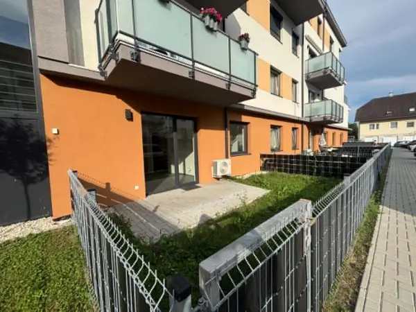 Kiadó új építésű téglalakás, Szombathely 2 szoba 44 m² 179 E Ft/hó
