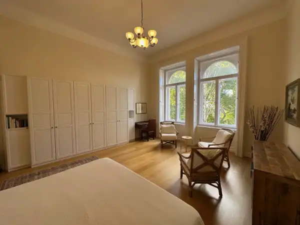 Kiadó újszerű téglalakás, Budapest, VI. kerület 1 szoba 49 m² 585 E Ft/hó Kiadó újszerű téglalakás, Budapest, VI. kerület 1 szoba 49 m² 585 E Ft/hó