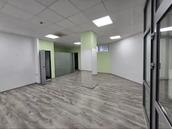Kiadó újszerű üzlet, Zalaegerszeg 52 m² 160 E Ft/hó